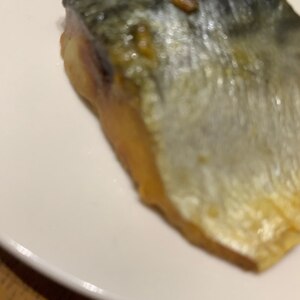 お弁当に、鯖の塩焼き(^o^)